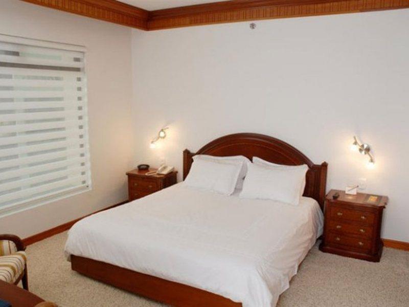 Hotel NH Collection Bogotá Royal Teleport Camera foto