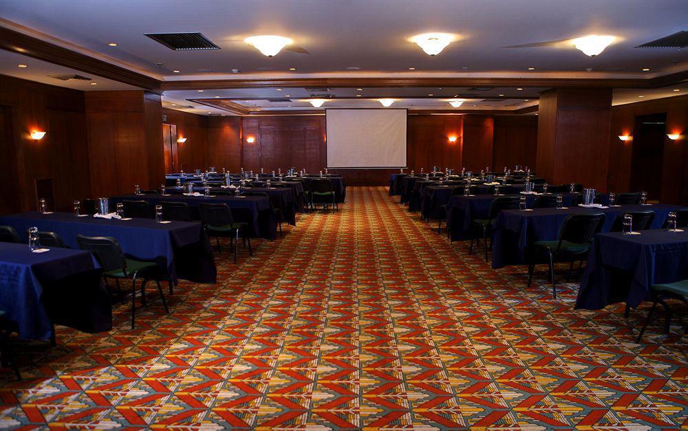 Hotel NH Collection Bogotá Royal Teleport Servizi foto